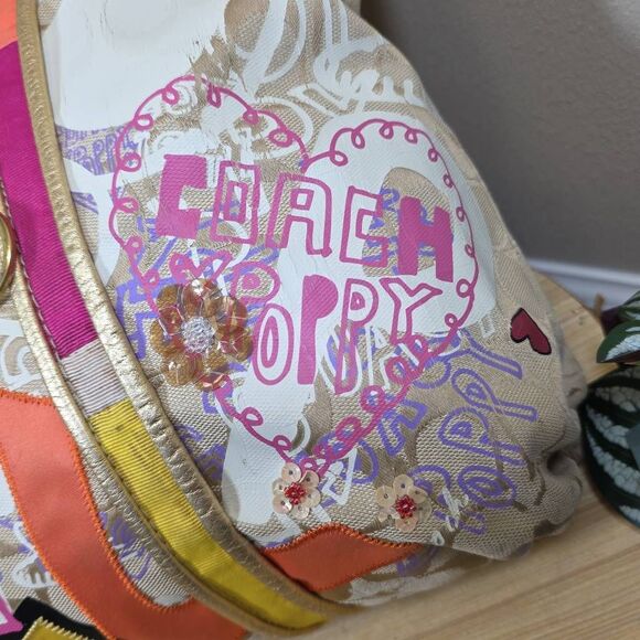 Coach RARE Poppy Graffiti Applique Glam Tote - Picture 4 of 16
